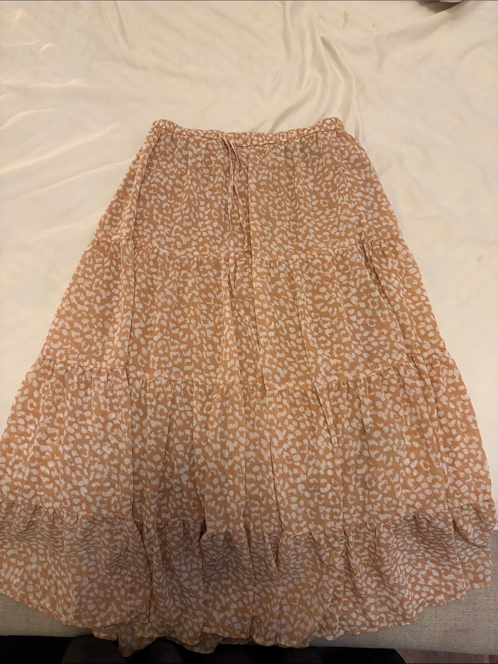 Aerie Women’s Tiered Midi Skirt in Light Peach Floral Print